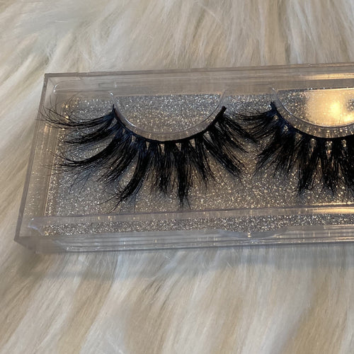 5D REAL MINKS  EYELASHES QUEEN